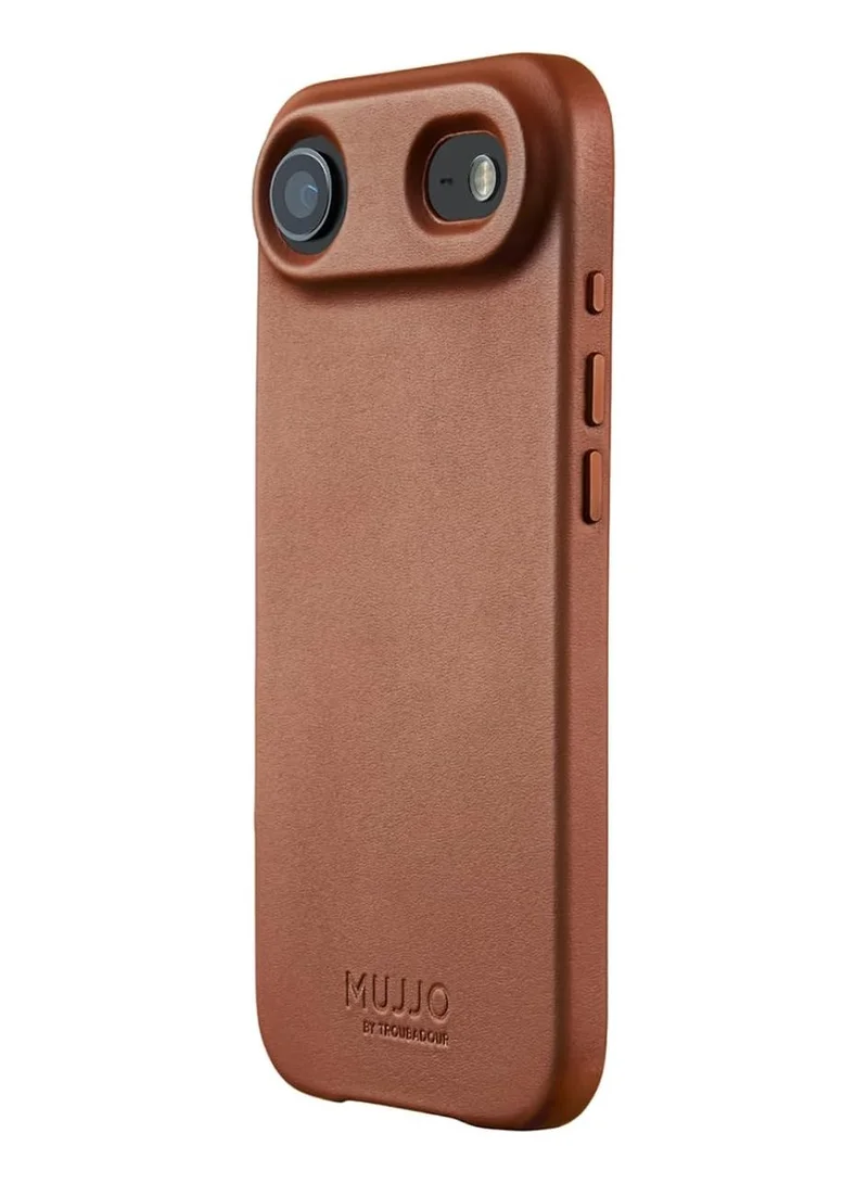 Mujjo iPhone 17 Air Leather Case - Tan With Magsafe. Crafted From Premium Leather, This Luxurious Case Combines Elegance and Durability, Providing a Sleek, Sophisticated Look While Offering Superior Protection.