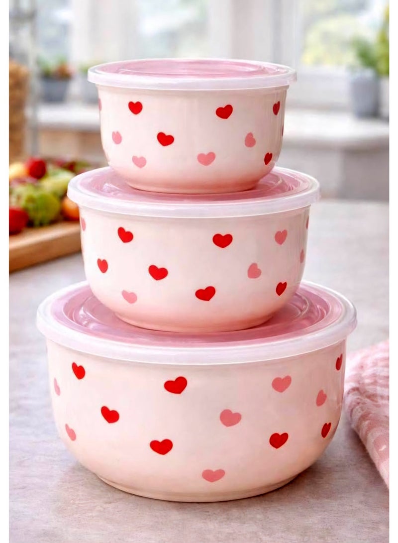 طقم علب تلاجة بورسلين بينك احجام صغيرة – تصميم قلوب بغطاء (٣ قطع) - Image 1