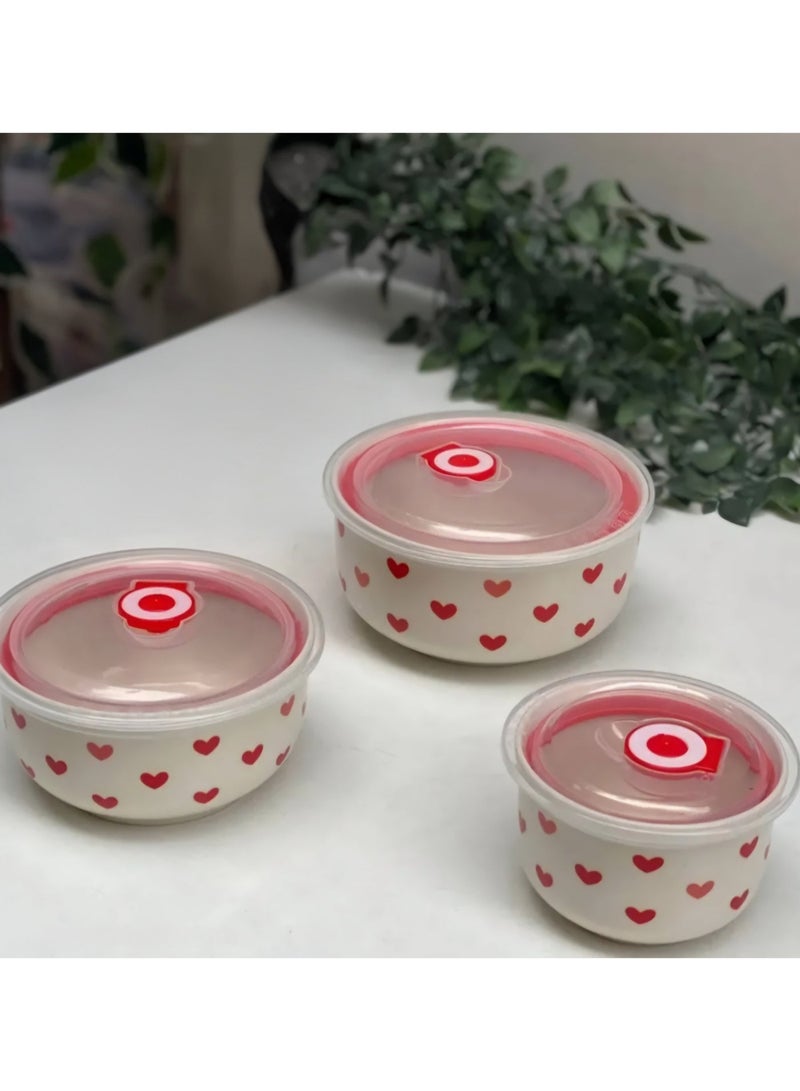 طقم علب تلاجة بورسلين بينك احجام صغيرة – تصميم قلوب بغطاء (٣ قطع) - Image 4