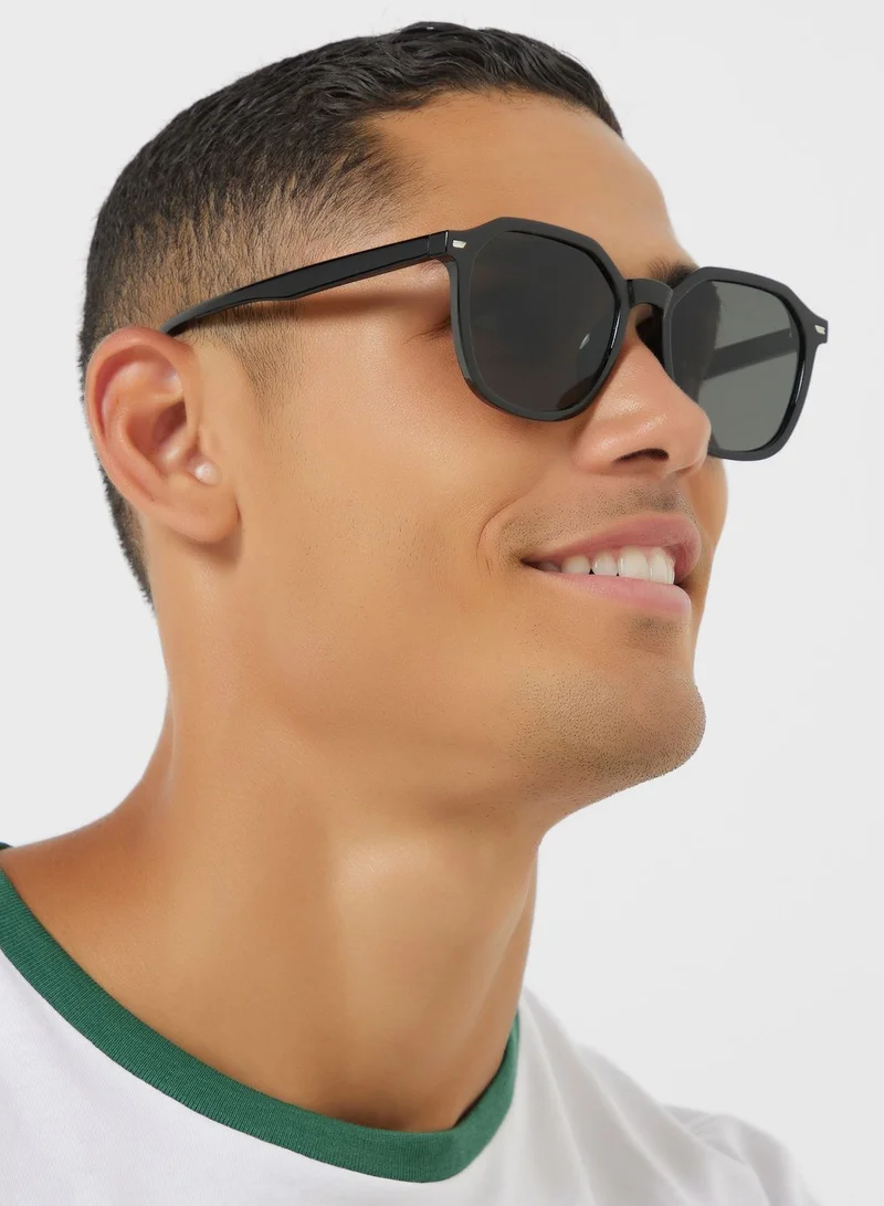 Seventy Five Casual Wayfarer Sunglasses