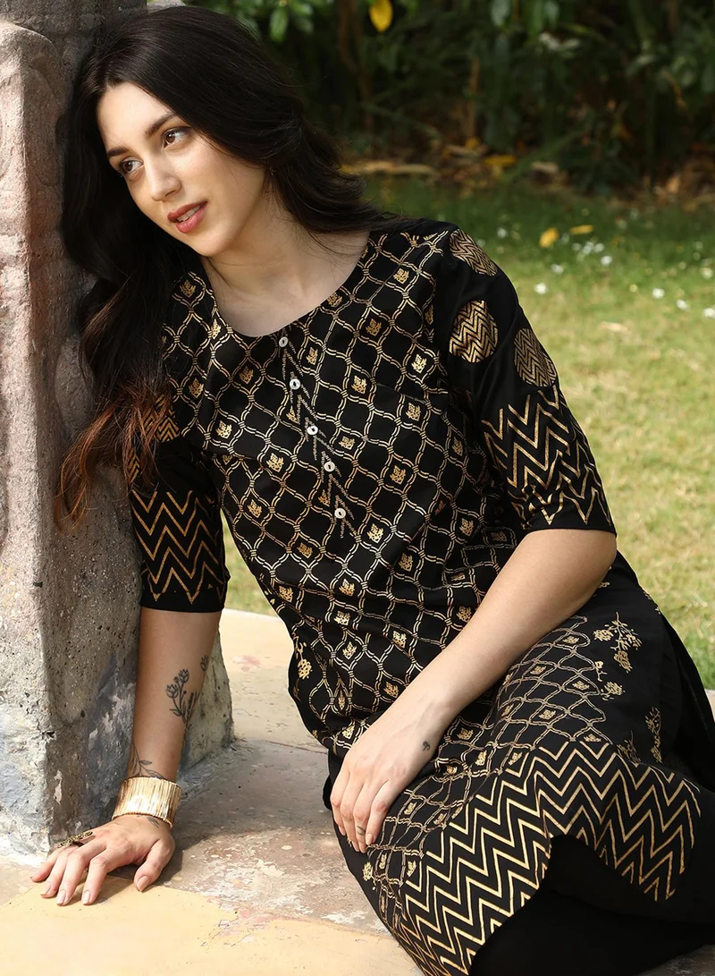 QISSA Women's Midnight Black Geometric Ethnic Print Kurta With Midnight Black Trousers Set