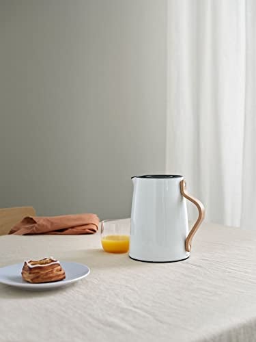 Stelton Emma Vacuum Tea Jug - Plastic Insulated Teapot with Lid & Stainless Steel Thermal Insert for Hot Beverage - Modern Design, Smart Built-in Infuser Filter, Beechwood Handle - 1 Litre (White) - Image 4