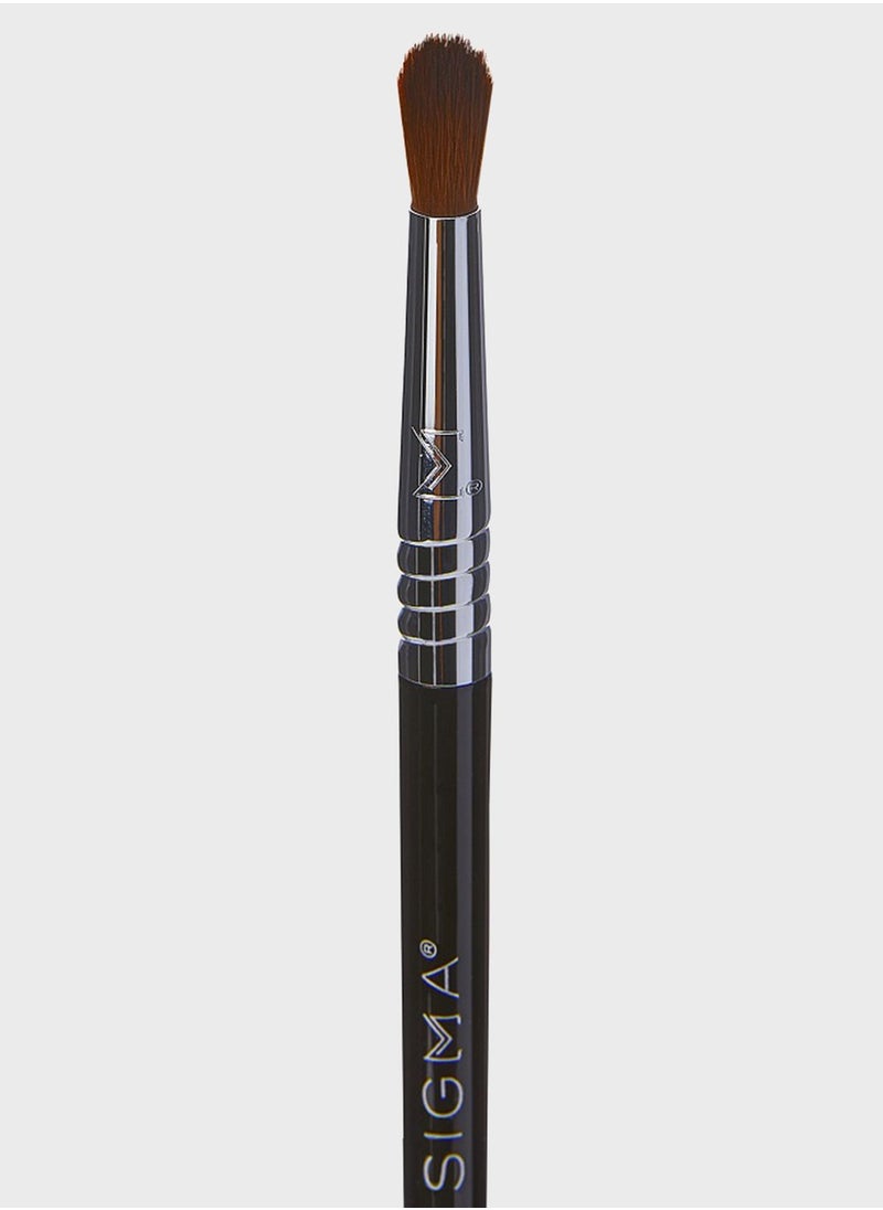 Sigma Beauty - E42 - Precision Firm Blender - Image 1