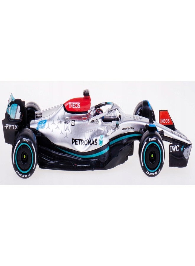 بوراجو سيارة AMG F1 W13 E Performance رقم 63، جورج راسل، بطولة العالم للفورمولا 1 (2022)، مع علبة عرض، نموذج مصغر بمقياس 1/43 من بوراجو 38066GR - Image 3