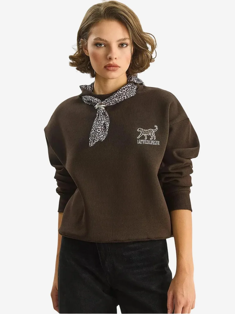 LUCCI Crew Neck Sweatshirt with Print Accessory