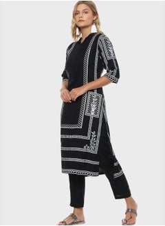 انستافاب طقم كورتي مطبع وبنطال  - Image 4