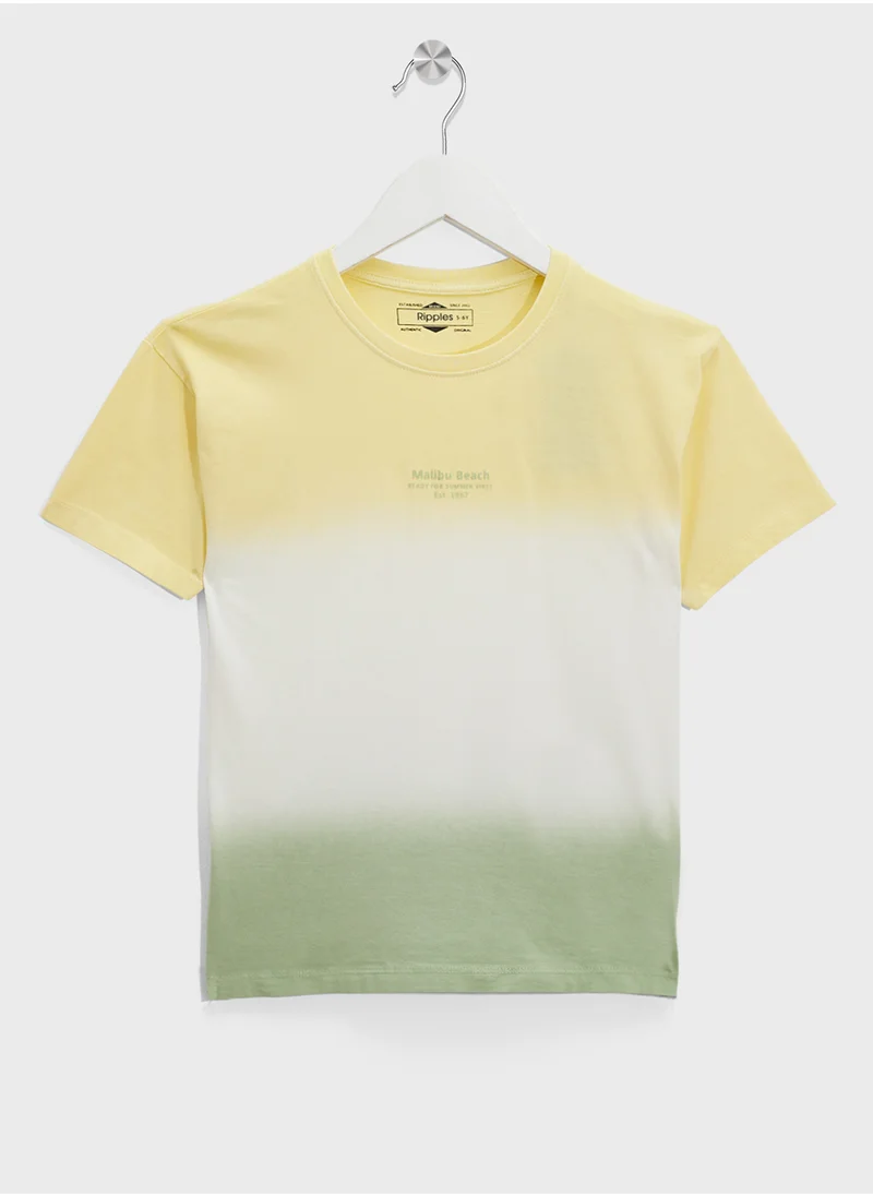 ريبلز مع نمشي Oversized T-Shirt & Shorts Set
