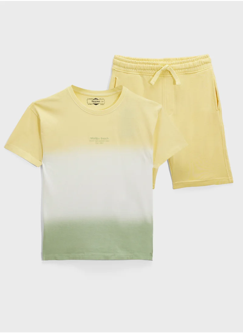 ريبلز مع نمشي Oversized T-Shirt & Shorts Set