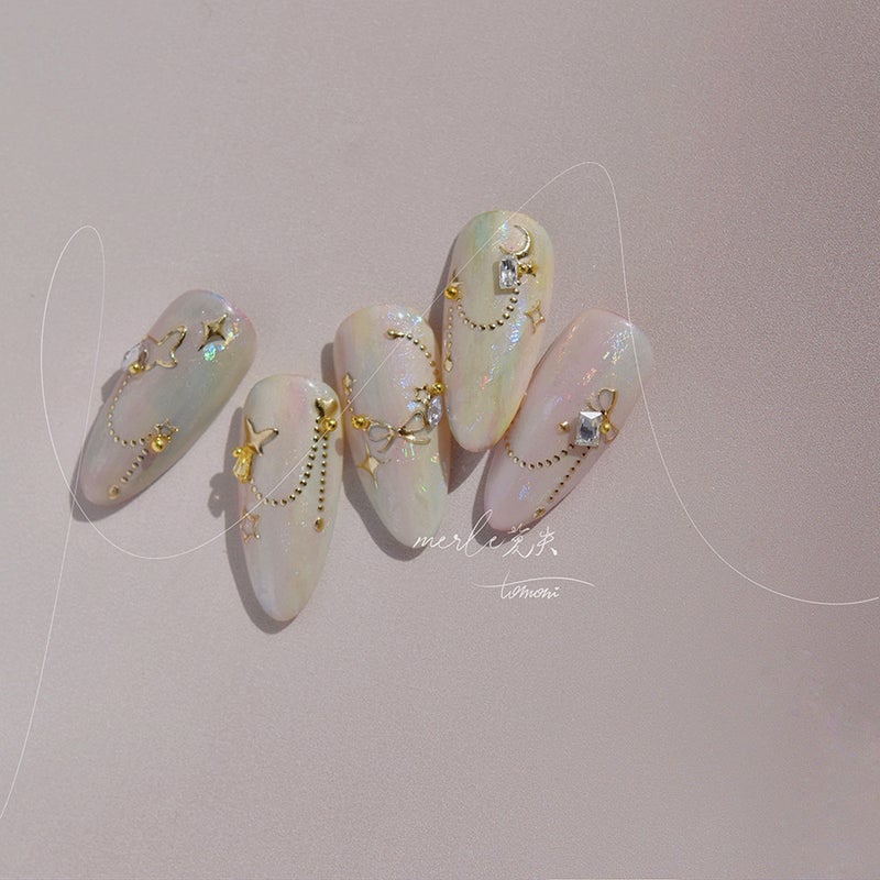 Tomoni Japanese Retro Nail Stickers – Cartoon Butterfly Design - Image 4