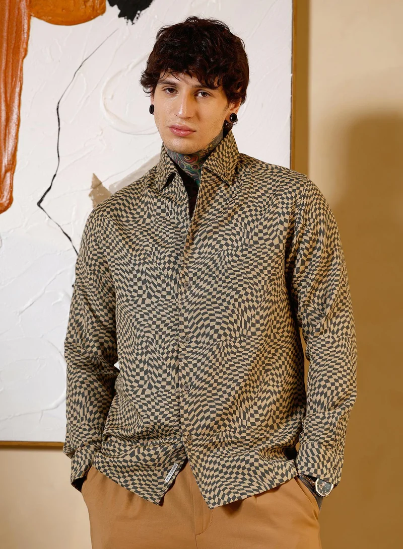 كامبوس سوترا Campus Sutra Men Curved-Check Jacquard Shirt | Button-Down One-Piece Collar Long Cuffed Sleeves | Button Closure Curved Hem | Checks Jacquard | Woven Fabric For Casual & Party Wear | Grey & Beige