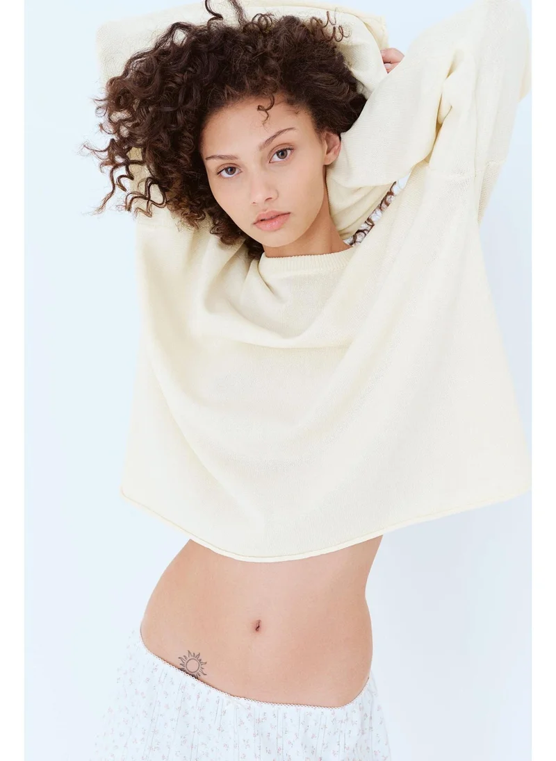 اتش اند ام بلوفر بحافة ملفوفة