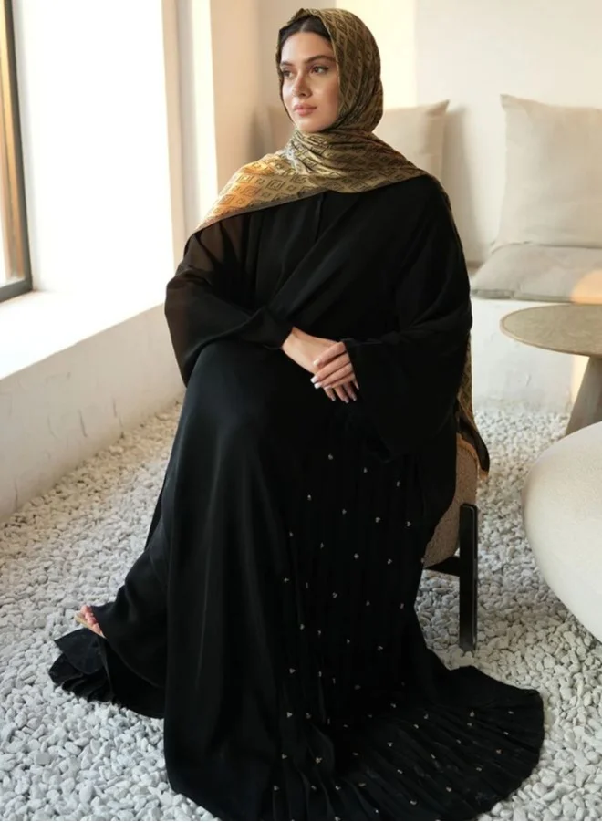 Wear Mumtaz Fatima Abaya