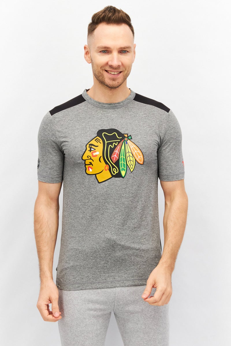 Fanatics تي شيرت تدريب قصير الأكمام للرجال، رمادي مدمج - Image 1