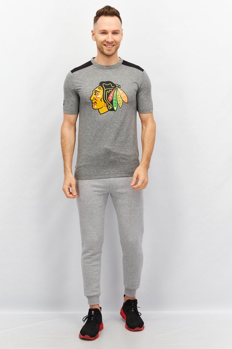 Fanatics تي شيرت تدريب قصير الأكمام للرجال، رمادي مدمج - Image 4