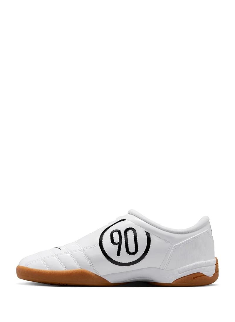 نايكي T90