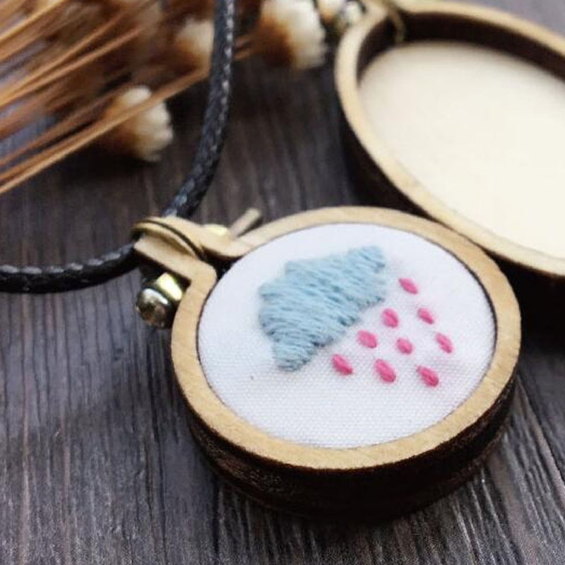 2pcs Mini Embroidery Frame DIY Crafts Embroidery Hoops (Size Small) - Image 5