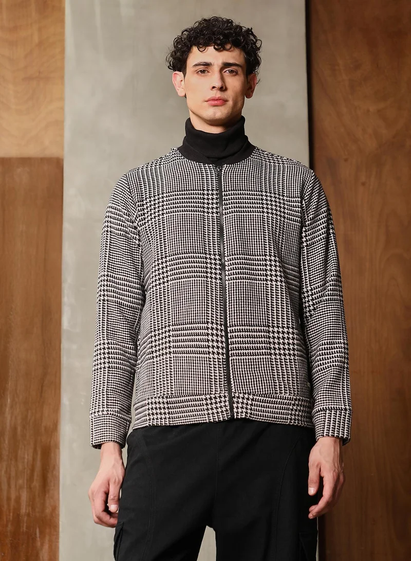 كامبوس سوترا Campus Sutra Men's Midnight Black & Cream White Zip-Front Houndstooth Jacket | Ribbed Baseball Collar , Cuffed Sleeves , Zipper Closure , Straight Hem | Checks Jacquard For Casual & Daily Wear