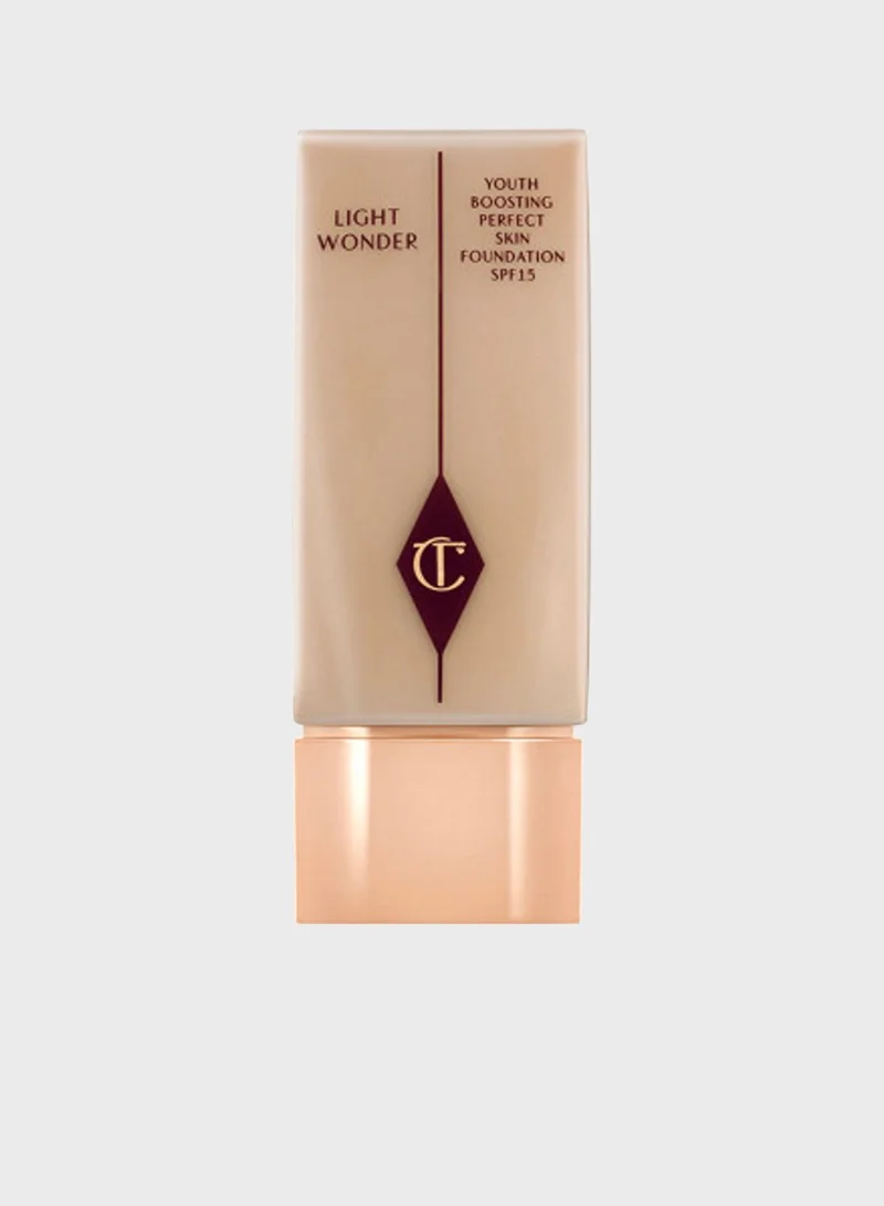 Charlotte Tilbury Light Wonder Foundation - 6 Medium