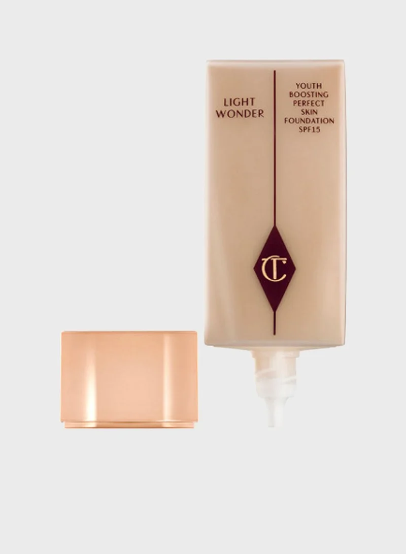 Charlotte Tilbury Light Wonder Foundation - 6 Medium