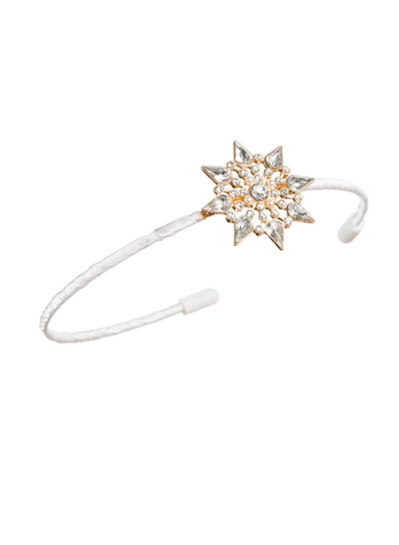 عقال زهرة فتاة: عقال أبيض مع زخرفة ستاربرست - Image 1