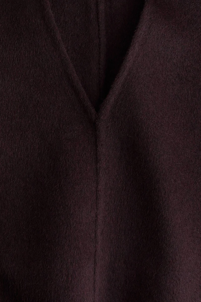 اتش اند ام بلوزة مصنوعة يدوياً من مزيج الصوف