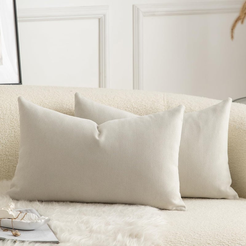 Mandioo Pack of 2 Chenille Throw Palow Covers تصميم أنيق وسادة زخرفية ناعمة وفاخرة الأغطية الأريكة أريكة غرفة نوم غرفة المعيشة ديكور المنزل 12x20 بوصة البيج - Image 5