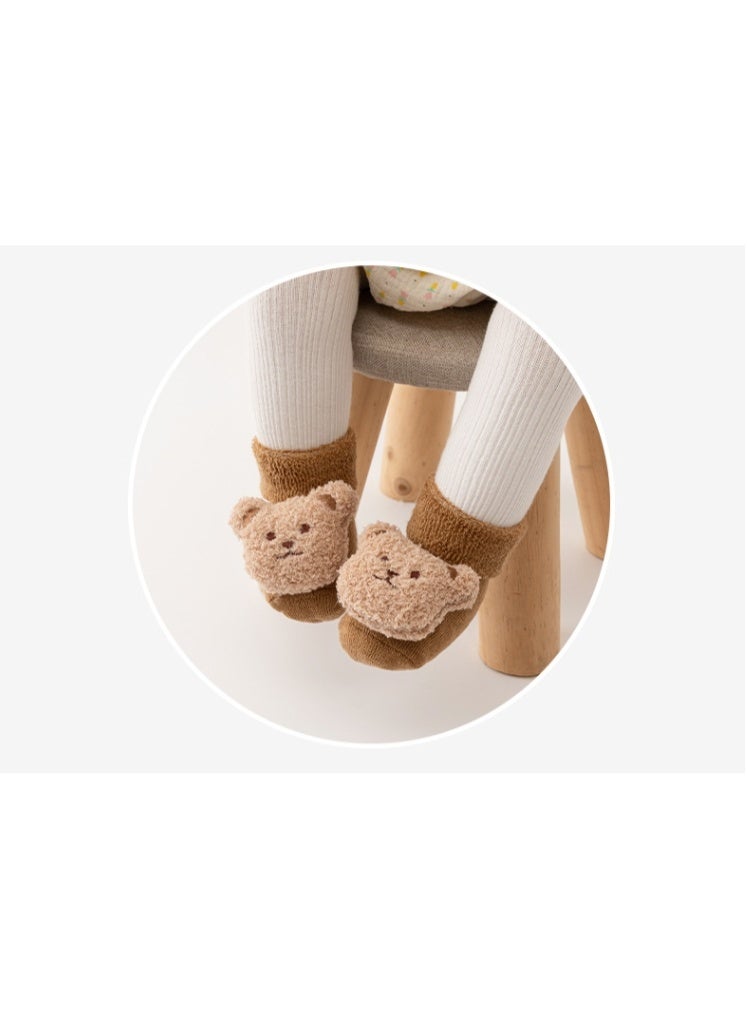 4 أزواج من جوارب الطفلM (1-3 سنة من العمر) مع سميكة S أرضية بلش مكافحة الانزلاق الجوارب ، جوارب القطن الدافئة للأطفال ، ناعمة الشتاء حذاء حديثي الولادة ، الدب النمط المحايد (متعدد الألوان) - Image 2