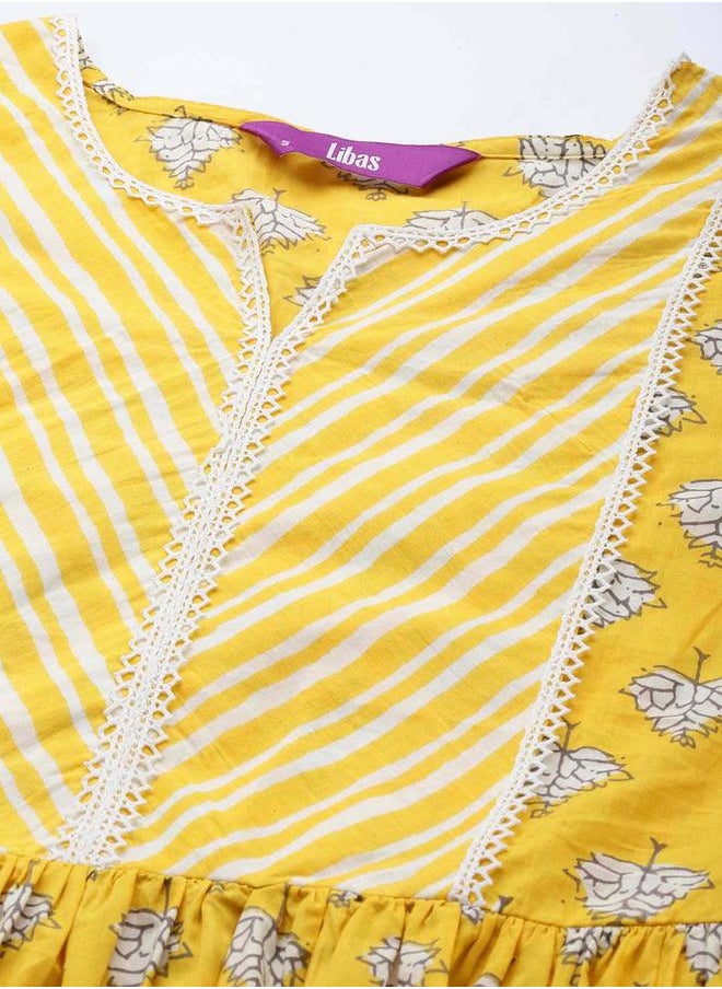 Libas - Printed Notch Neck Lace Detail Kurti Top by Styli - Image 1