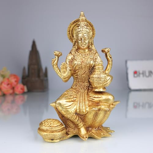 Bhunes Brass Goddess Laxmi Idol, Lakshmi Statue Sitting On Lotus, Maha Laxmi Ji Ki Murti for Home Puja Decor Silai,Gold, 6 Inch, 1 Piece - Image 1
