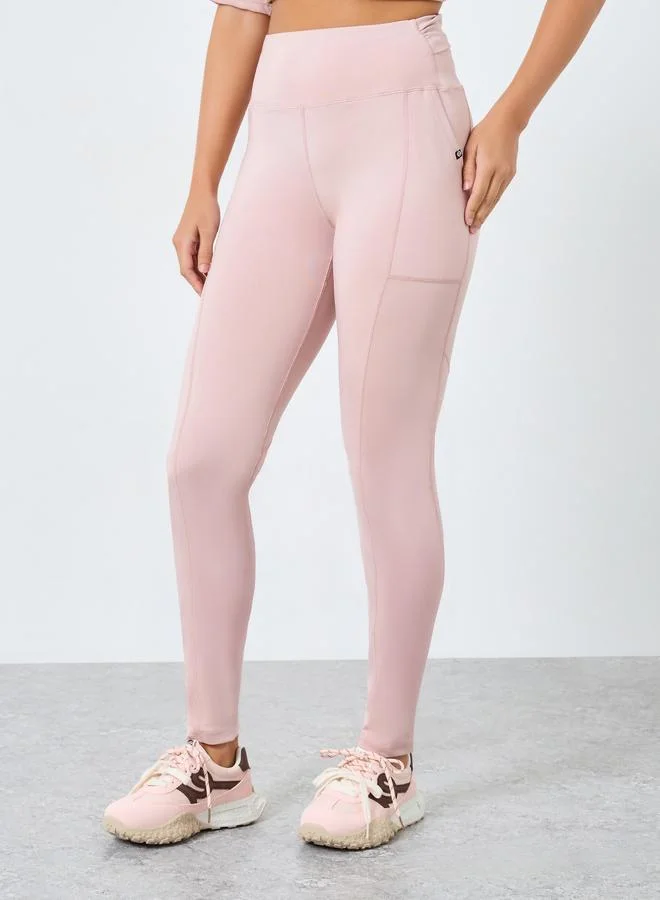 ستايلي اكتيف ليجنز ستايلي إصدار جيمسباير بجيوب خلفية عند الخصر