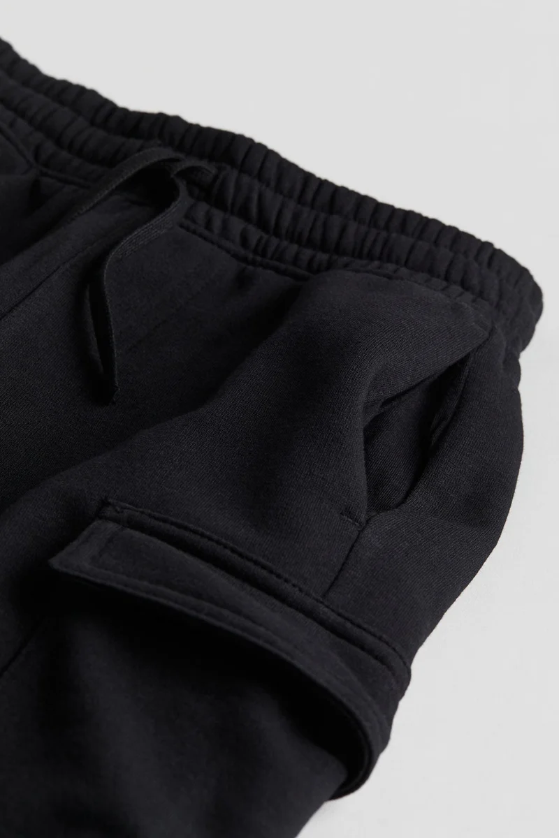 اتش اند ام شورت كارغو