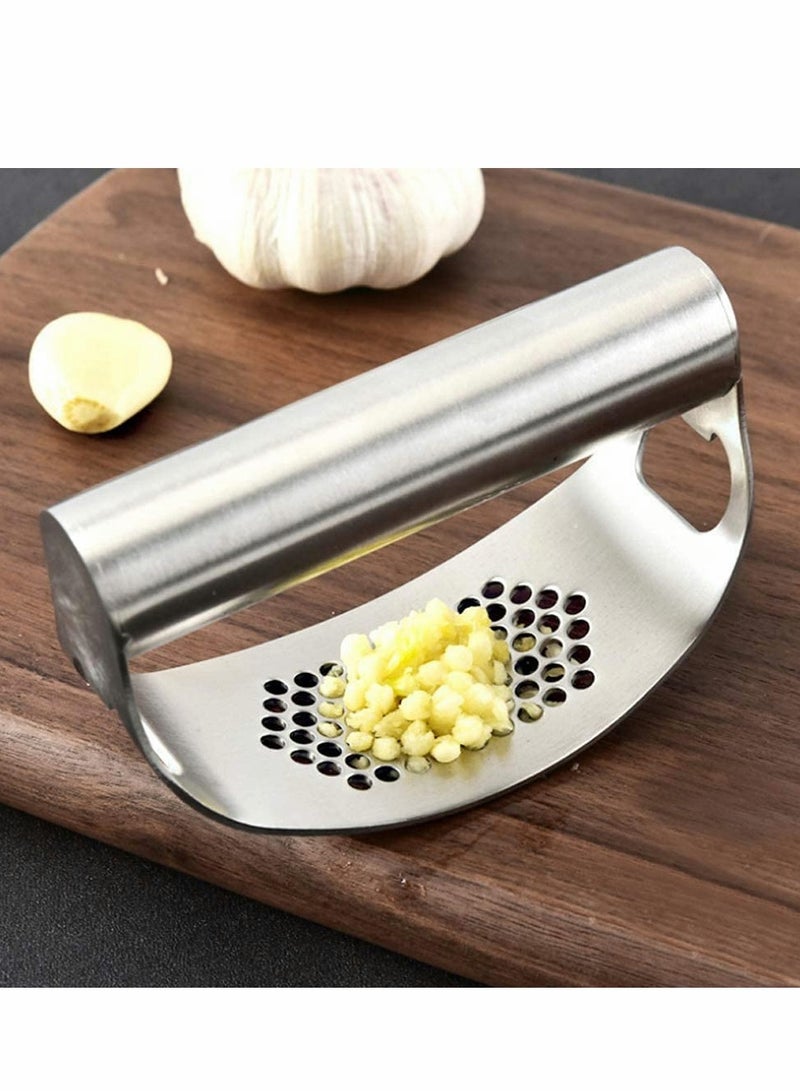 SYOSI Garlic Press Rocker,304 Stainless Steel Garlic Mincer Crusher Professional Kitchen Gadgets Two in One Garlic Chopper with Ergonomic Handle, Garlic Crusher Extracts More Garlic Paste - Image 3