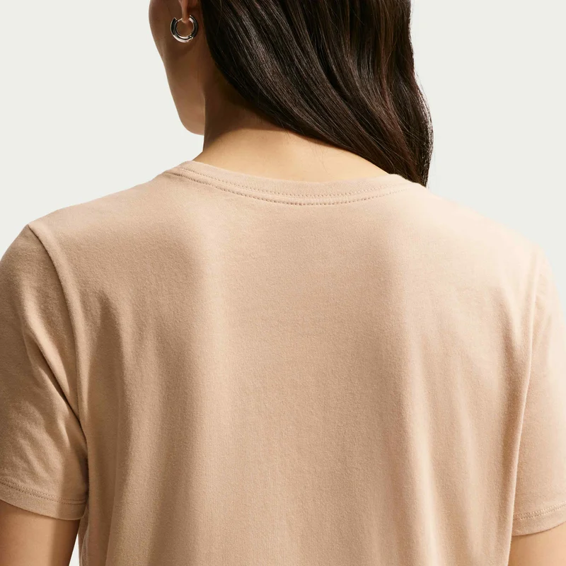 Nike Women's Sportswear Club Essentials T-Shirt
