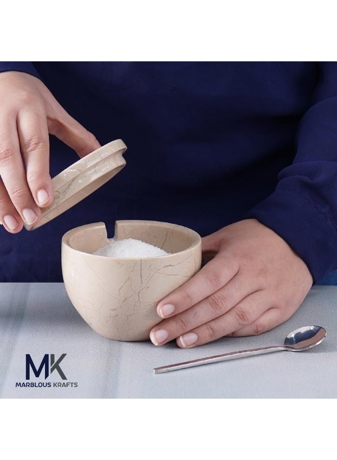 ام كي قبو ملح فيرونا الرخامي مع غطاء وملعقة | وعاء ملح وتوابل حجري يدوي الصنع، سعة 4.7 أونصة، مناسب للطاولة - Image 2