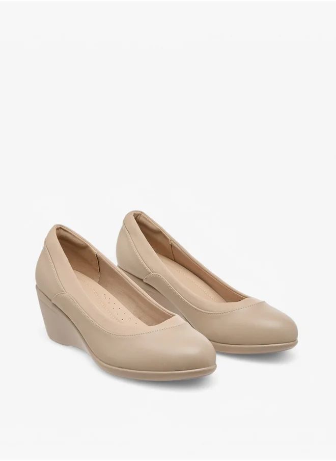 فلورا بيلا من شو إكسبرس Solid Slip-On Comfort Shoes with Wedge Heels