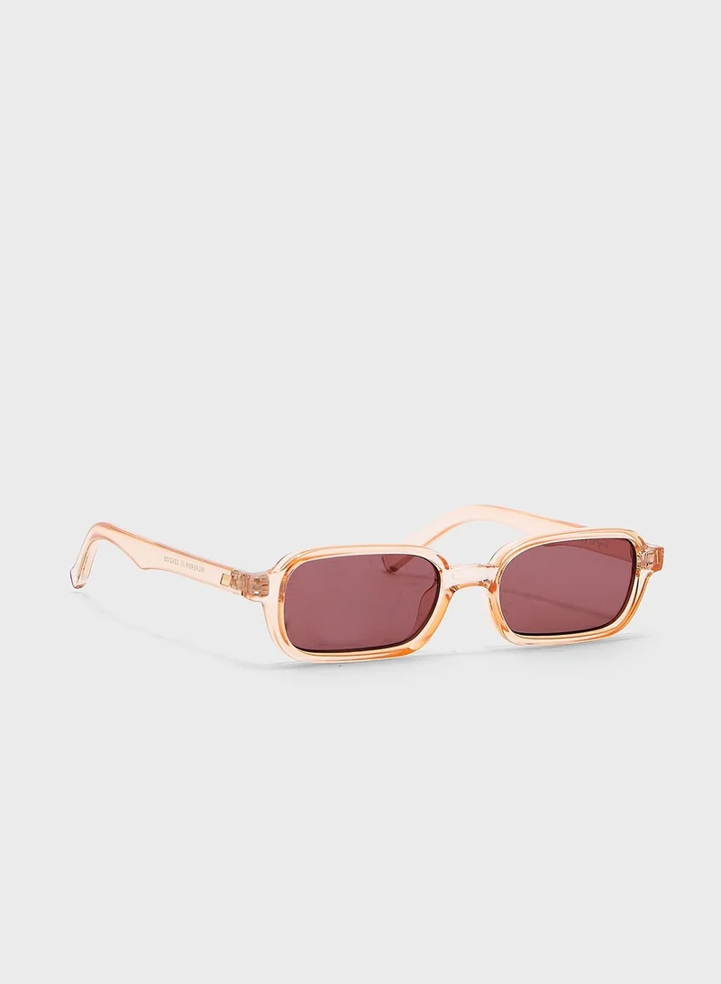 Le Specs Pilferer Shape Sunglasses