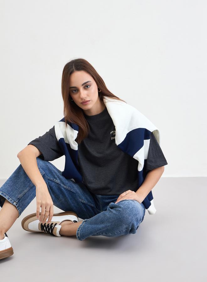 Styli Charcoal Slogan Print Oversized T-Shirt - Image 4