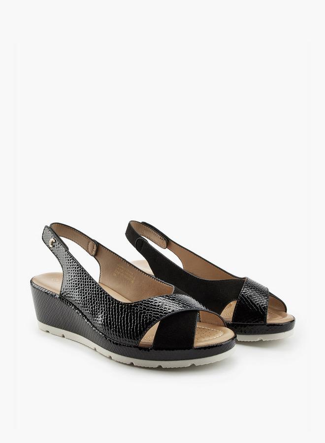 لو كونفورت صنادل بكعب إسفين بنقوش نسائية - Image 2