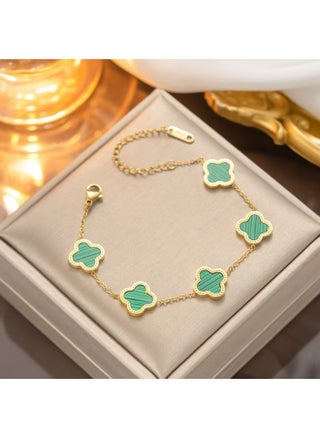 Green bracelet