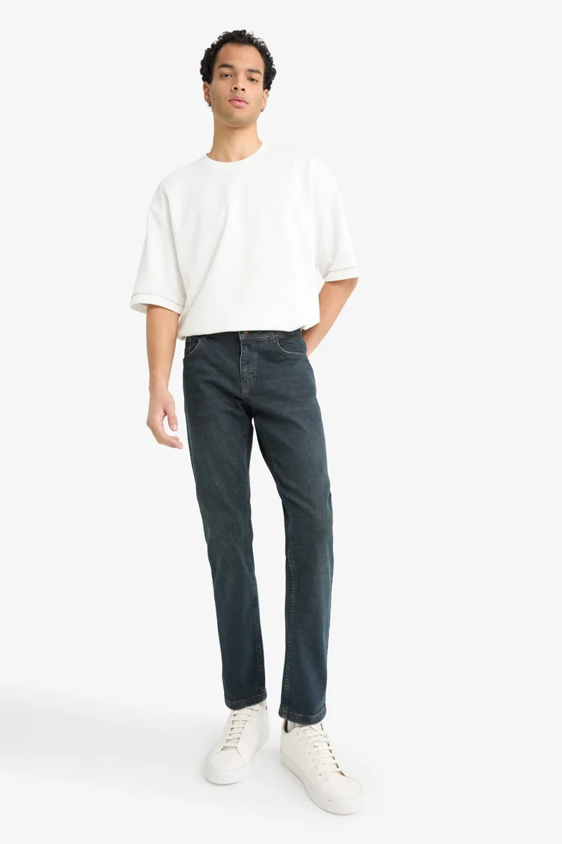 Defacto  Pedro Slim Fit Regular Waist Skinny Jeans for Men | Best Price UAE