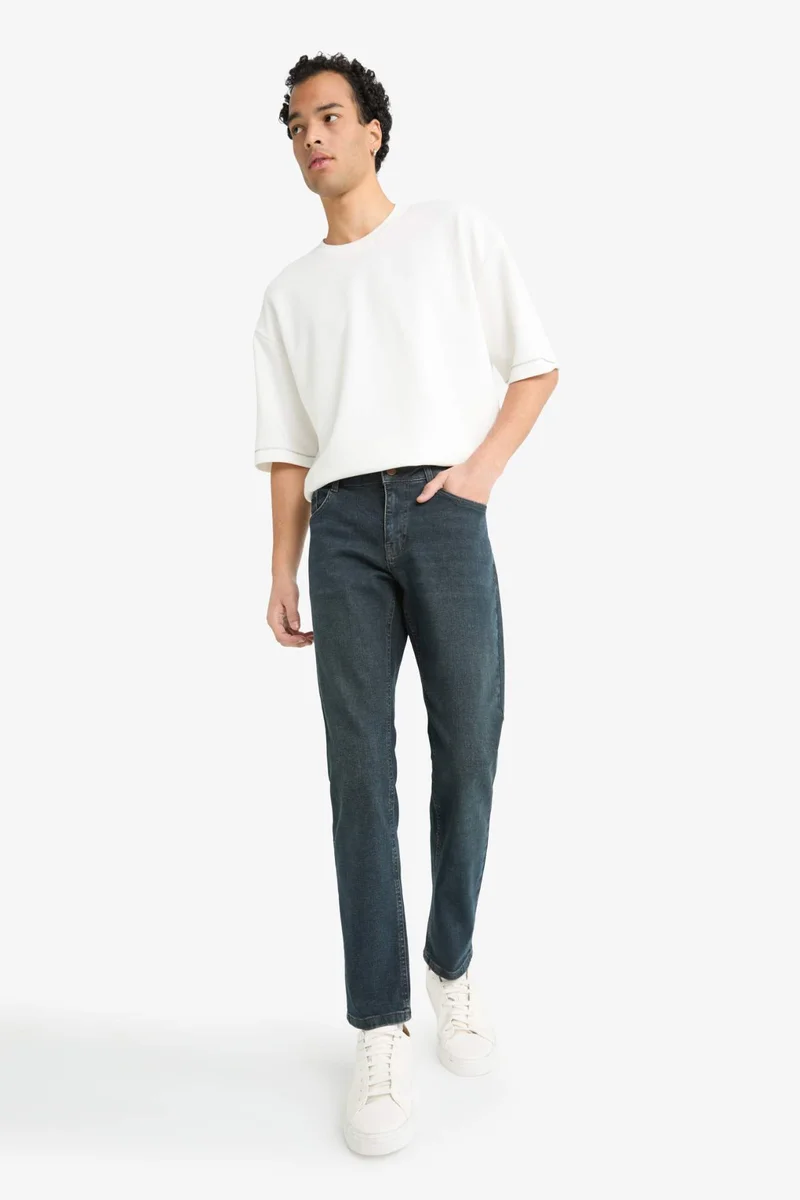 Defacto  Pedro Slim Fit Regular Waist Skinny Jeans for Men | Best Price UAE
