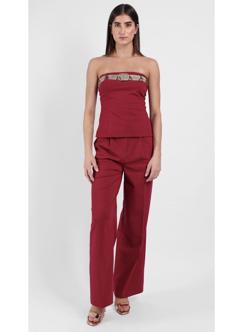 كيفيلي طقم نسائي مكون من قطعتين – توب بدون أكمام بلمسة جلد أفعى وبنطال واسع الساق – خمري - Image 1