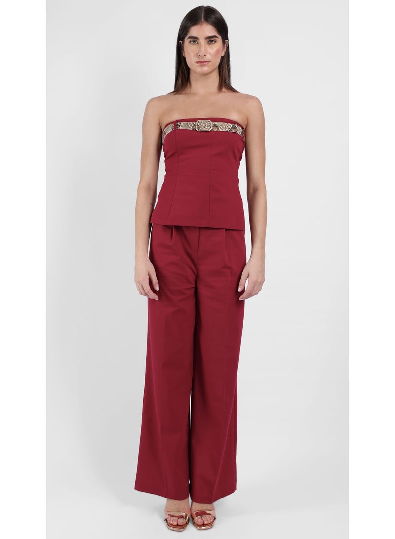 كيفيلي طقم نسائي مكون من قطعتين – توب بدون أكمام بلمسة جلد أفعى وبنطال واسع الساق – خمري - Image 2