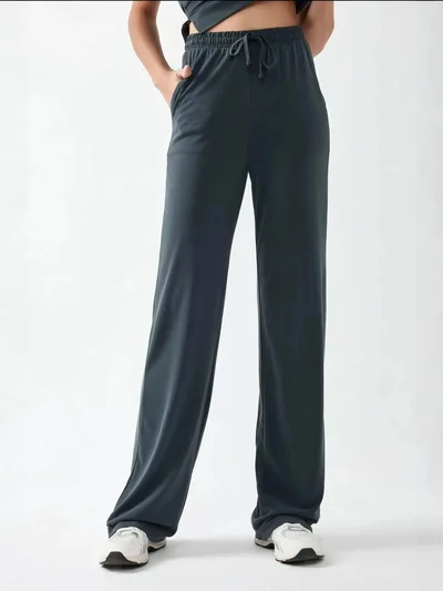 هيكاب بنطلون واسع ناعم بلمسة حريرية من مجموعة بوزم