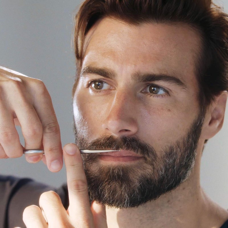 Tweezerman GEAR For Men Moustache Scissors and Comb - Image 3