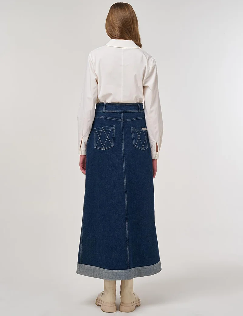 كايرا تنورة جينز مقسمة باللون الكحلي