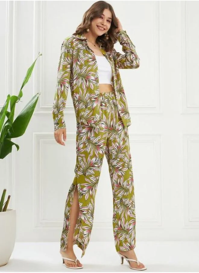 Styli Tropical Print Shirt and Side Slit Detail Pants Co-Ords