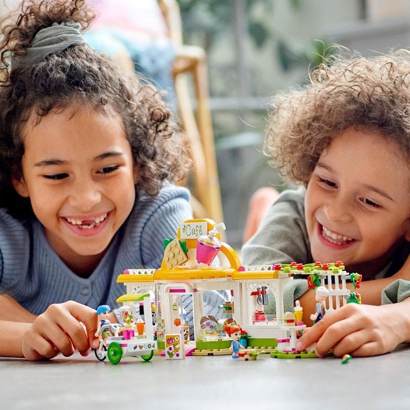 LEGO Friends Heartlake City Organic Café 41444 Building Kit (314 Pieces) - Image 3