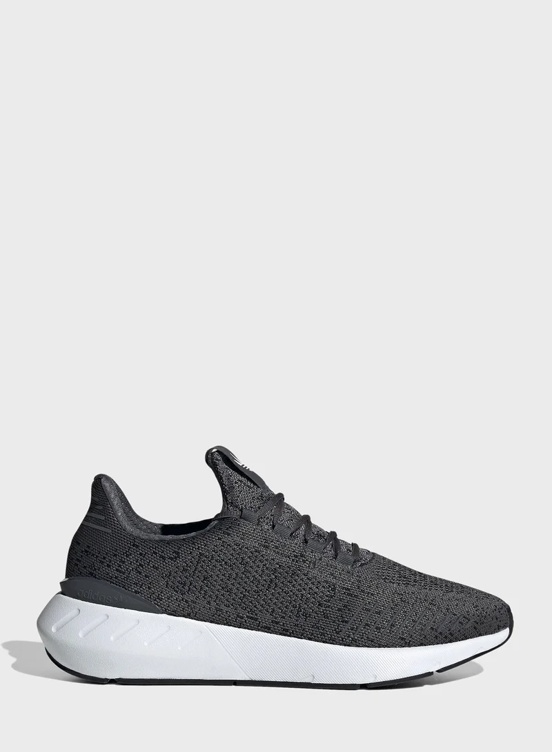 adidas Originals Swift Run 22 Decon