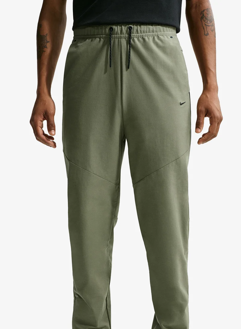 Nike Silver Sage/Black Tech Short Knitted Drill Sweatpants for Men | Best Price UAE